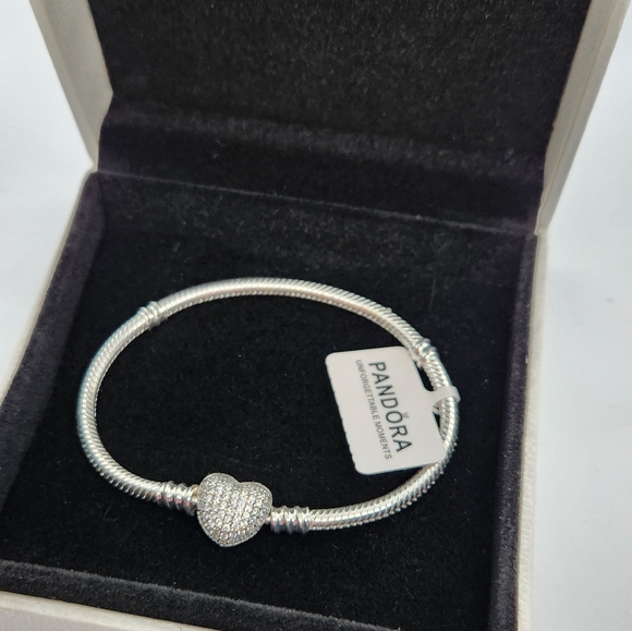 Pandora Moments Sparkling Heart Crown Claps Snake Chain Bracelet Size 6.7 inches - Picture 5 of 9